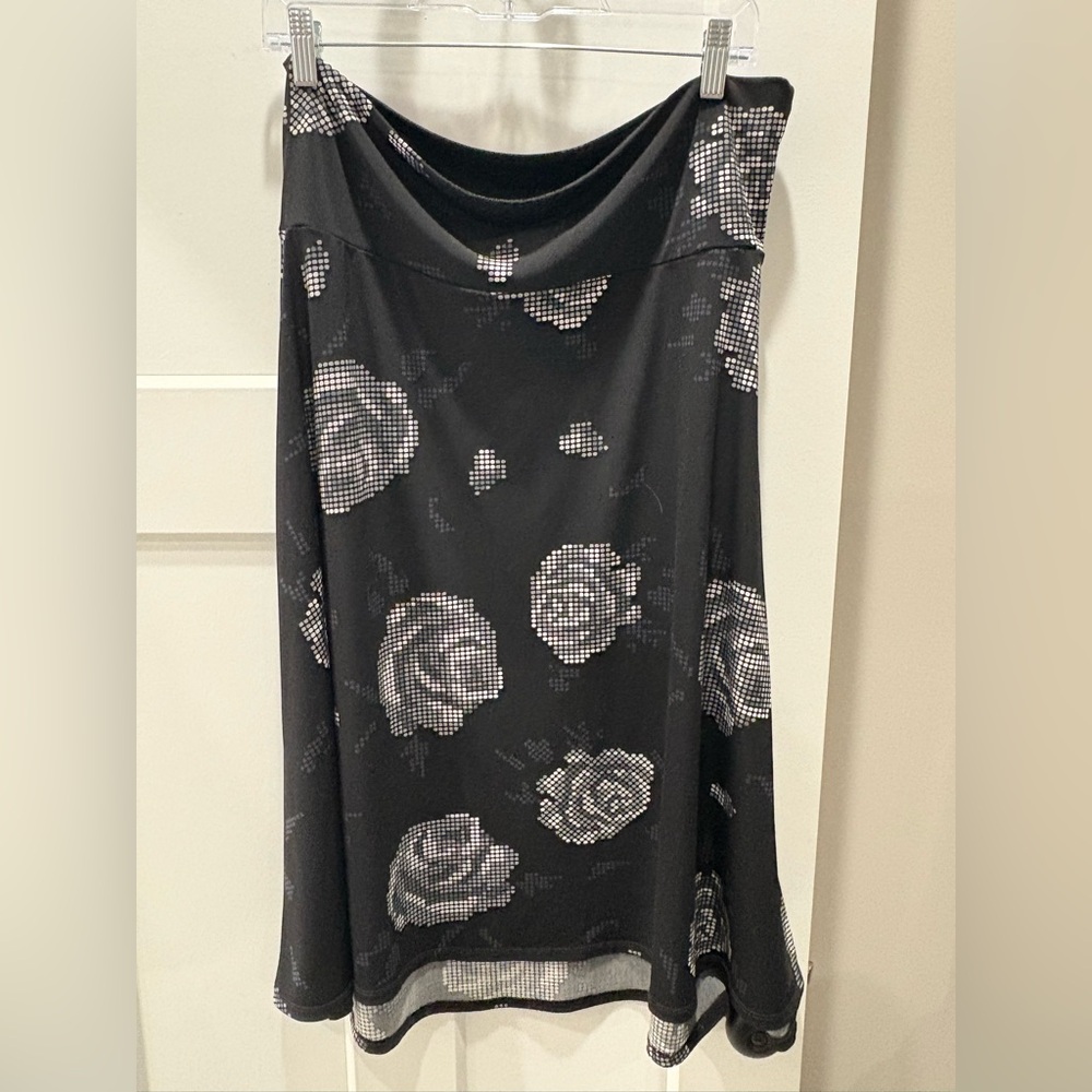 LuLaRoe Black and White Rose Pattern Blouse